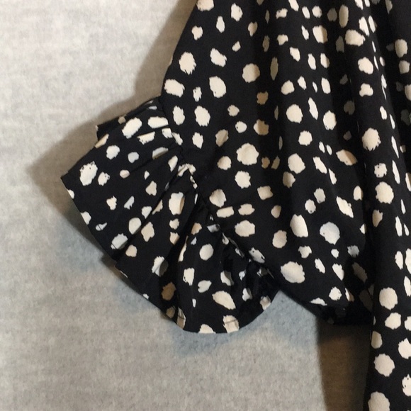 UMGEE Cross-Over Front w/Snap Dolmen Sleeve w/Feminine Ruffle HiLo Hem Oversized - Picture 6 of 16